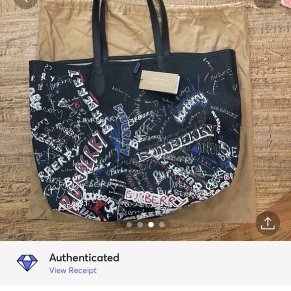 Burberry Large Reversible Doodle Tote Bag - Picture 4 of 5